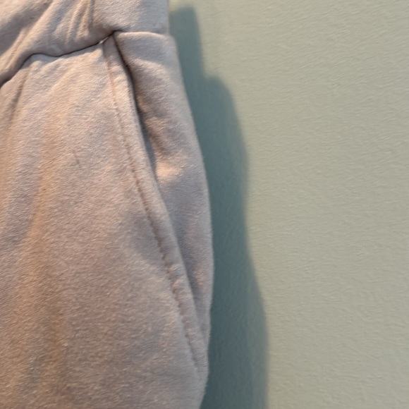 NWT, Monrow, Women’s loose fit lightweight sweatpants, elastic waist - Picture 3 of 8